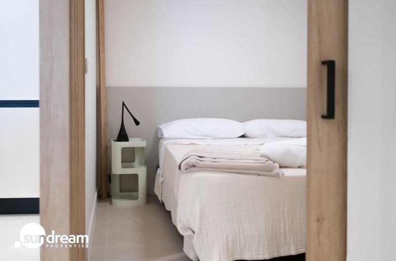 Apartamento de 1 dormitorio en planta baja a 300m del mar en Santiago de La Ribera